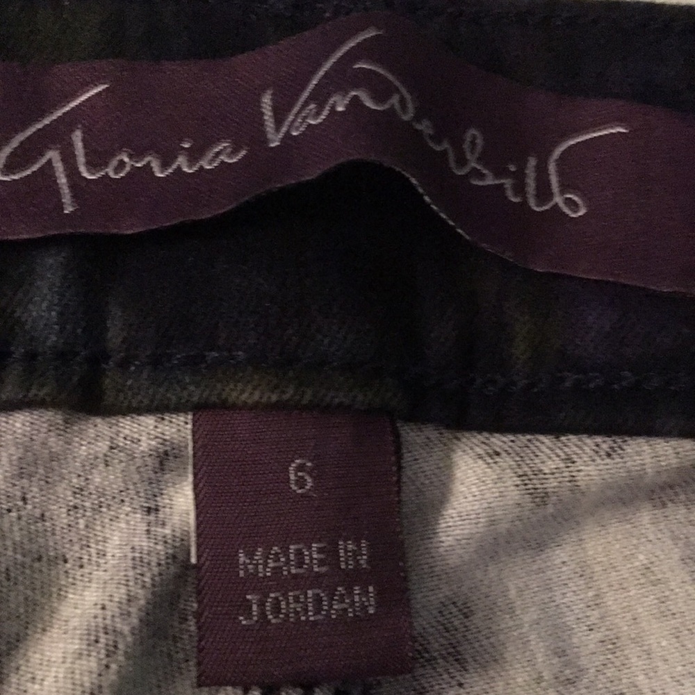 New Gloria Vanderbilt floral skinny jeans